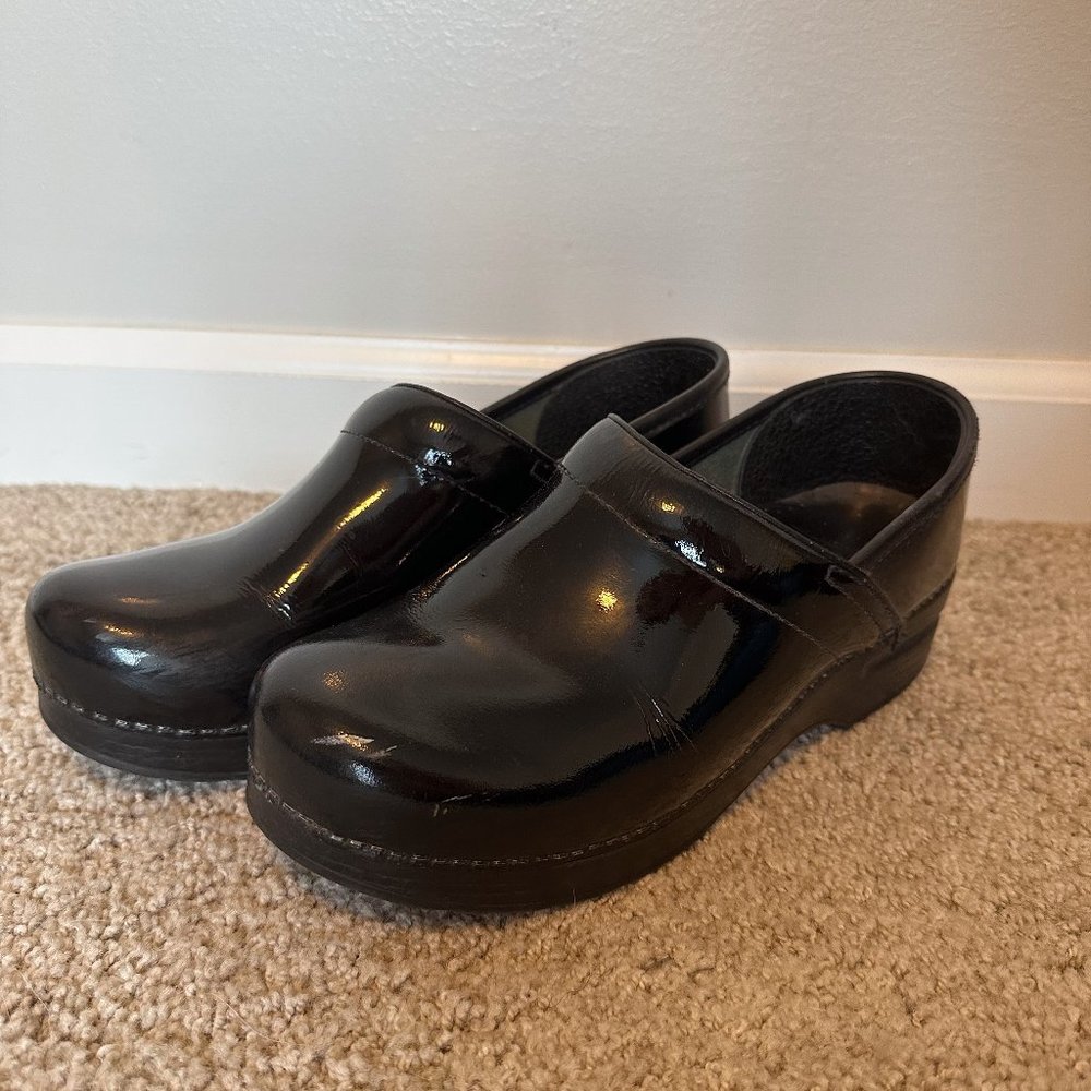 Patent Leather Danskos